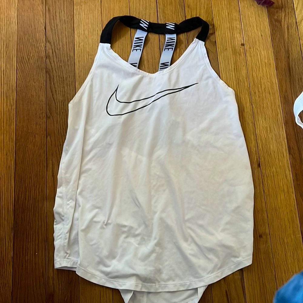 size small white nike dri fit tank